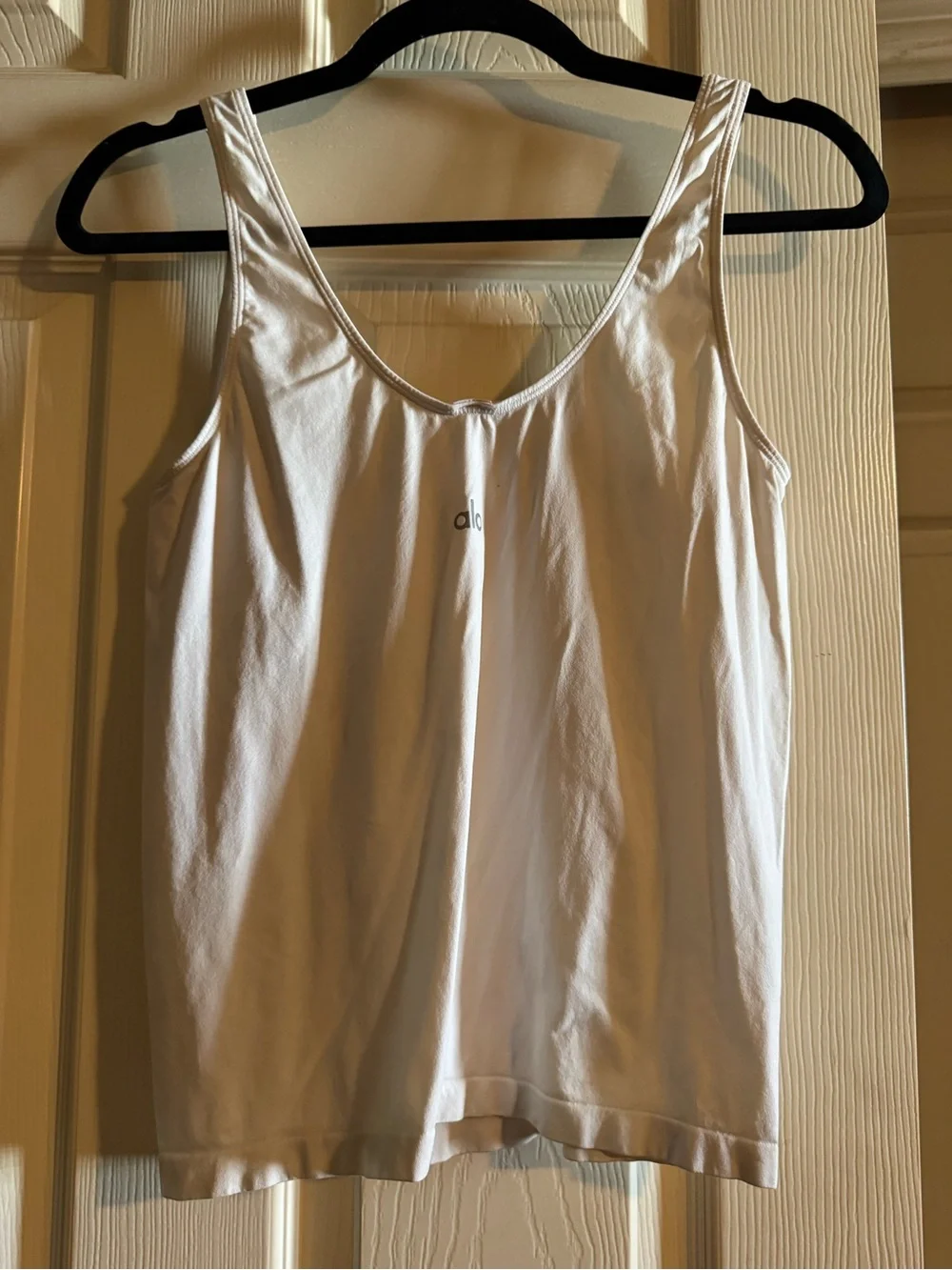 Alo Yoga- Sheer Glow Tank in Ivy